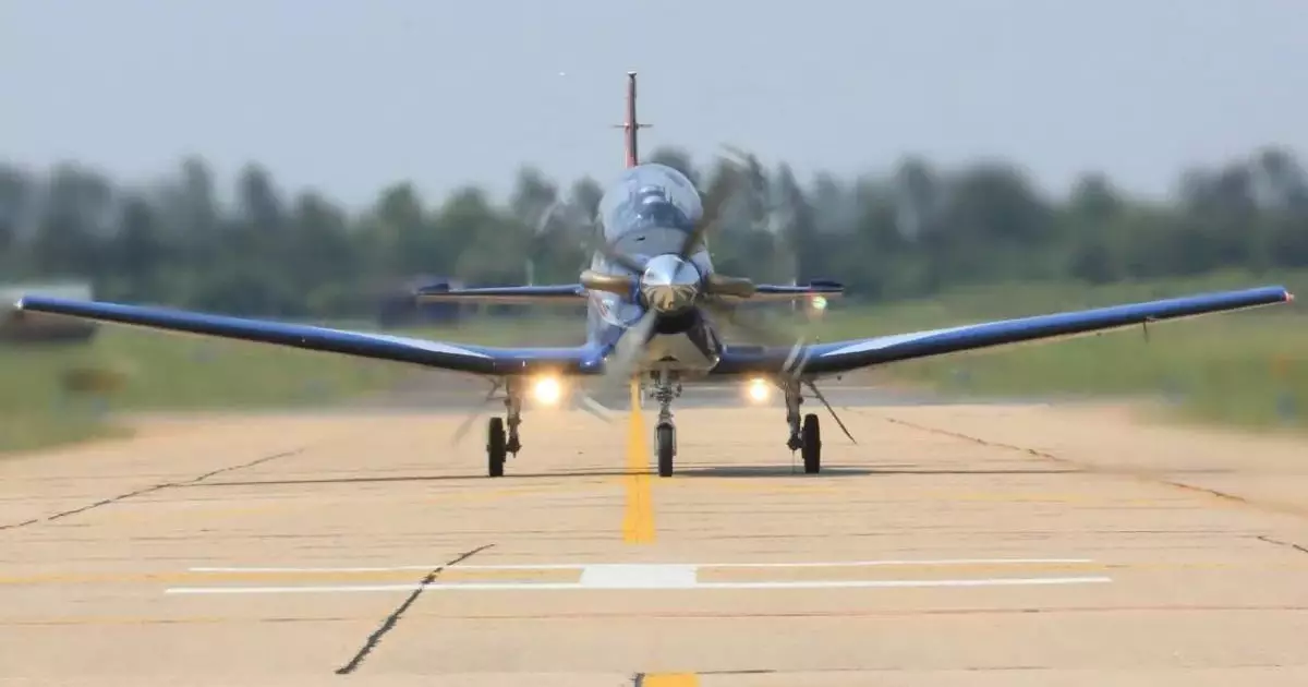  Үндістанда әскери оқу ұшағы апатқа ұшырады 