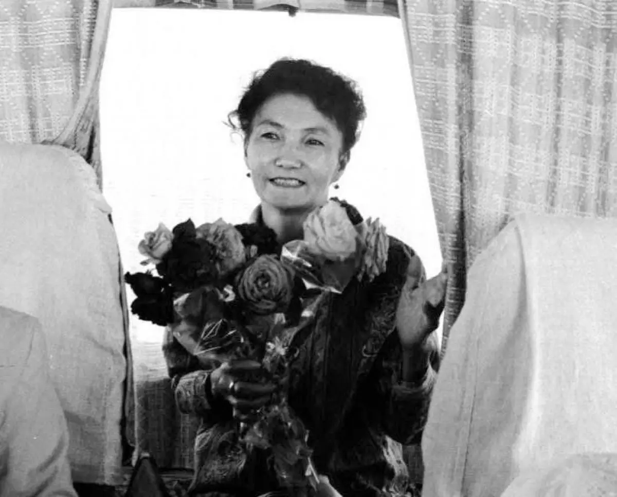 Танымал ақын Күләш Ахметова өмірден өтті