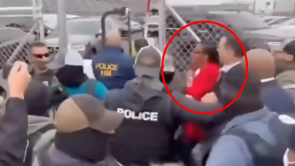 Судья отклонил ходатайство конгрессвумен ЛаМоники МакАйвер о прекращении дела о нападении, заявив, что её действия не имели «законодательной цели».