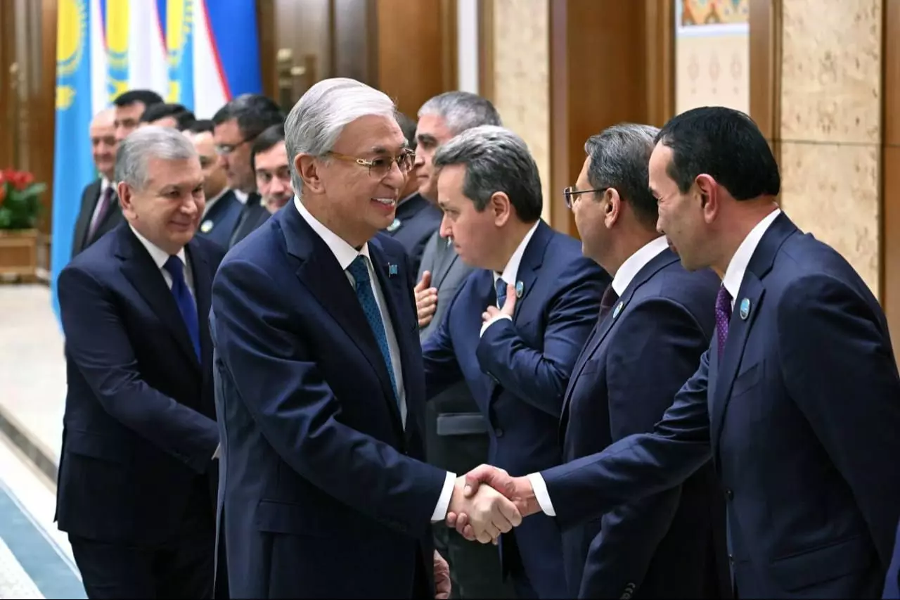 Официальная церемония приветствия президента Казахстана состоялась.