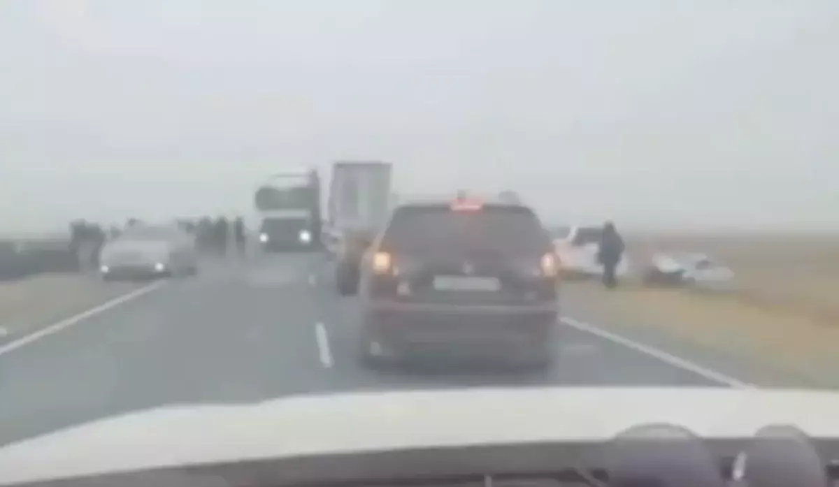 Атырау облысында екі көлік соқтығысып, төрт адам ауруханаға түсті (ВИДЕО)