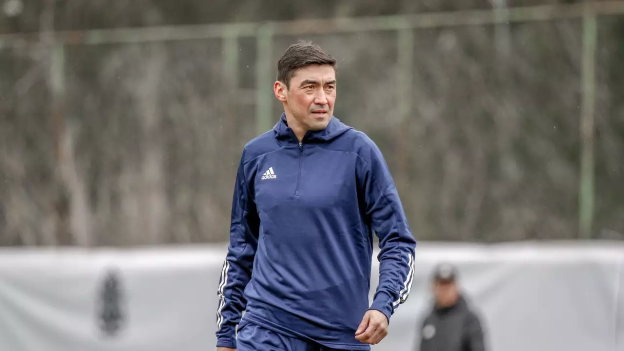 Самат Смақов «Жетісудан» кете ме? Бапкерге Қырғызстан клубы қызығушылық танытты