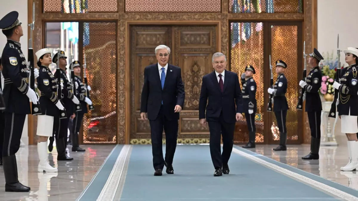 Қасым-Жомарт Тоқаев Шавкат Мирзиёевпен келіссөз жүргізді