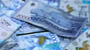 Теңге 32 жылда қалай түрленді? 