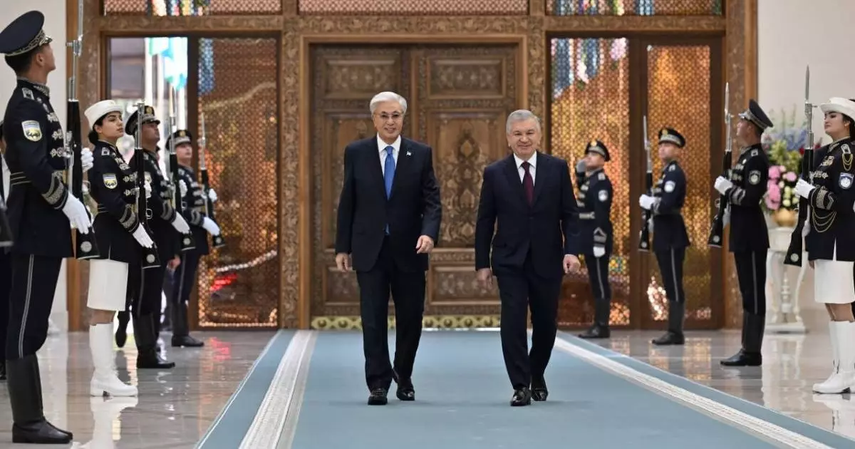  Тоқаев Өзбекстан Президенті Шавкат Мирзиёевпен келіссөз жүргізді 