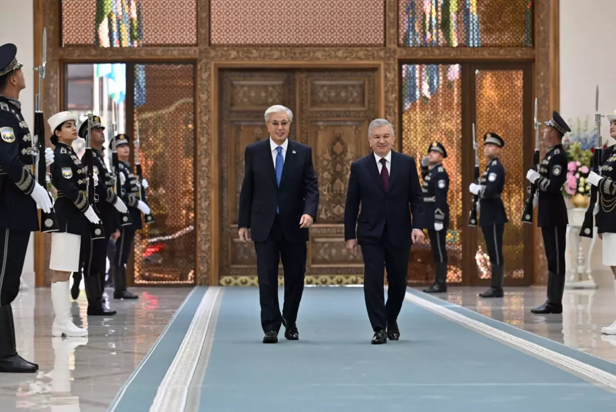 Главы Казахстана и Узбекистана договорились о сотрудничестве в редкоземельных металлах, логистике и ИТ