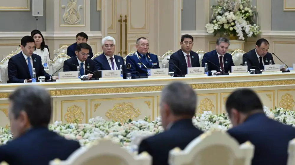 Казахстан и Узбекистан создают Совет глав регионов и совместную торговую компанию