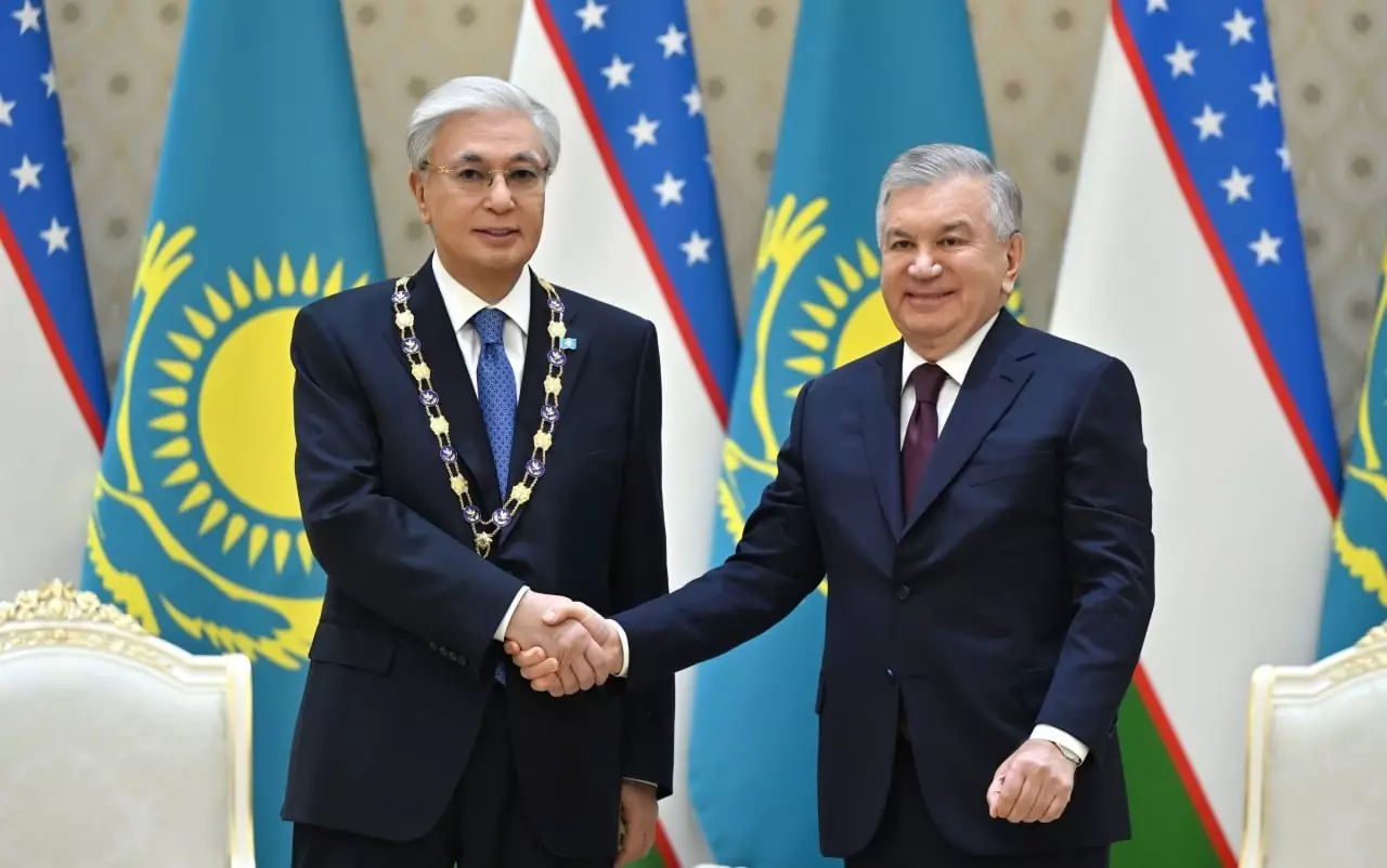 Токаев награжден высшим орденом Узбекистана