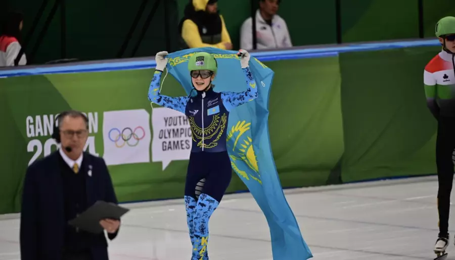 Қазақстан шорт-тректен жасөспірімдер арасындағы Әлем кубогы кезеңінде алтын жеңіп алды