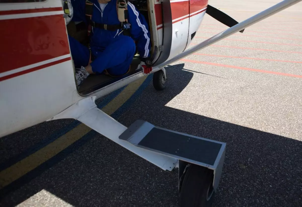 Казахстанца срочно эвакуировали из Вьетнама в Астану