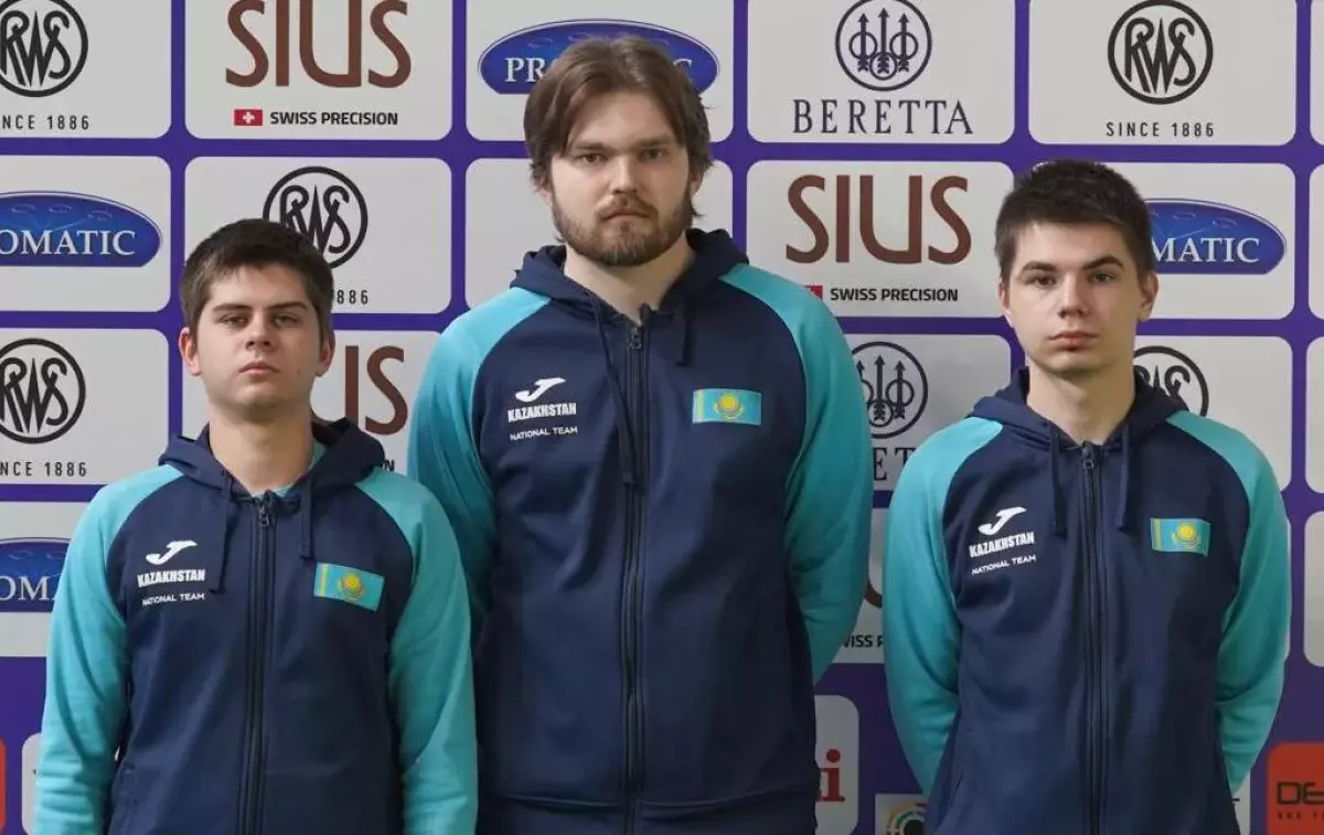 Мужская сборная Казахстана по стрельбе впервые завоевала бронзу на чемпионате мира