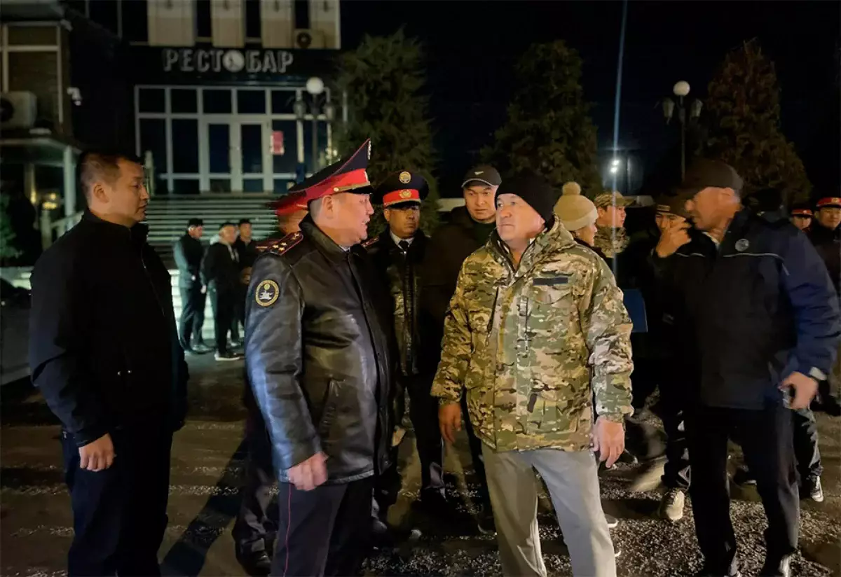 «Напугали народ». Президент Кыргызстана обратился к подчиненным из-за ночных рейдов