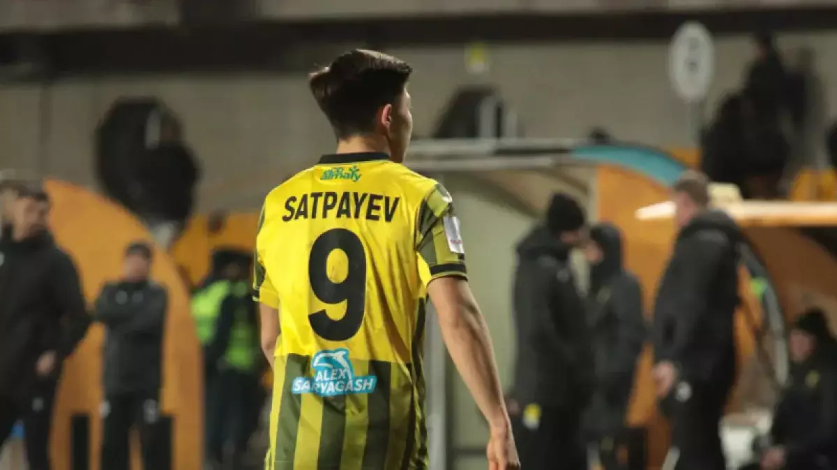 Гол Сатпаева выводит Казахстан вперед в матче против Бельгии