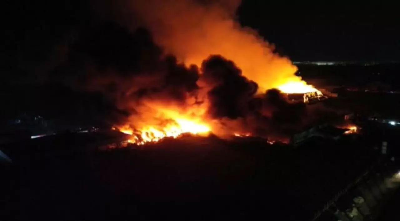 Мощный взрыв прогремел в промышленной зоне в Буэнос-Айресе