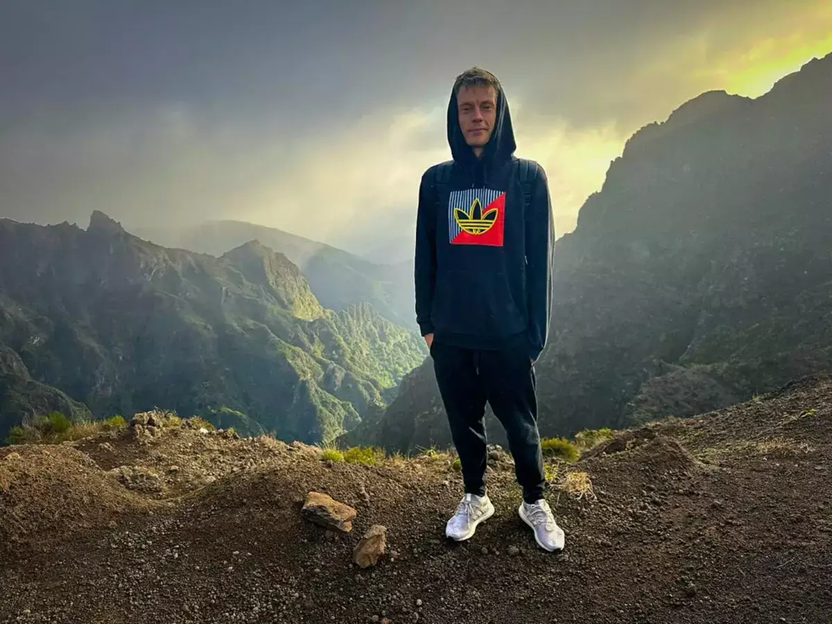 Юрия Дудя заочно приговорили к почти к двум годам колонии общего режима - новости на Lada.kz 15.11.2025