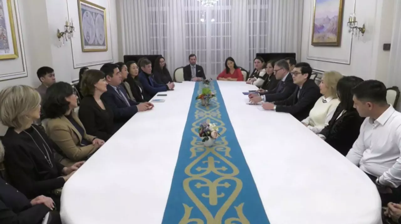 Идею создания Ассоциации казахстанцев обсудили в Брюсселе