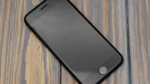 Бас прокуратура iPhone иелеріне алаяқтық жайлы ескеру жасады