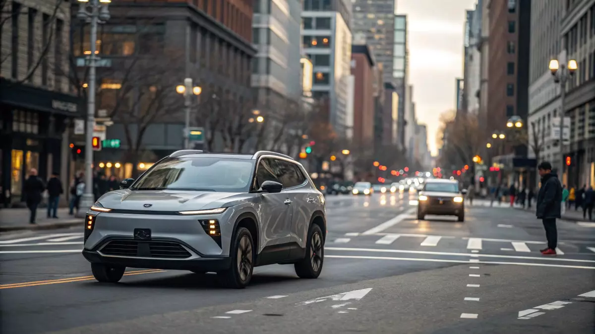 Hongqi HS6 PHEV: мощный гибридный кроссовер с большим запасом хода может стать конкурентом Lexus