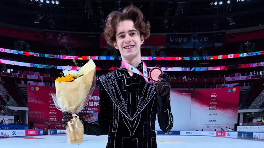 Михаил Шайдоров выиграл произвольную программу и медаль Гран-при в США