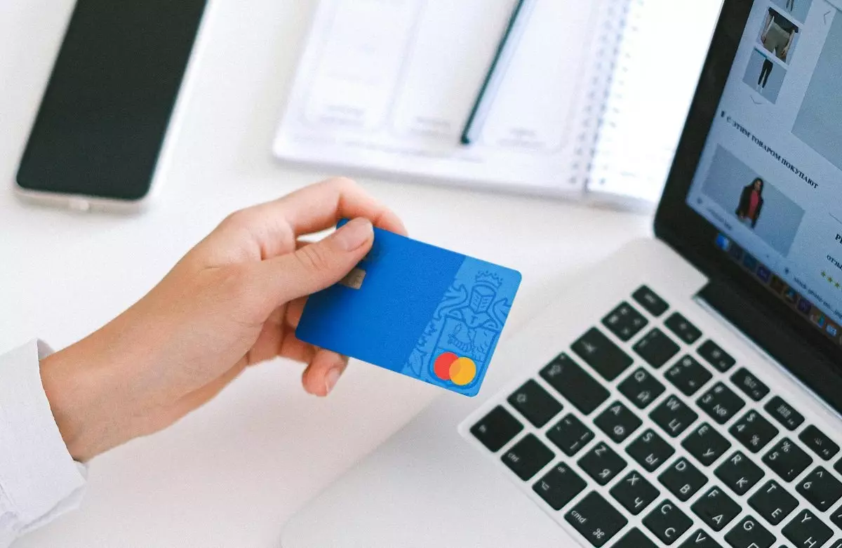 Какие банки ликвидируют в Казахстане: как забрать свои деньги