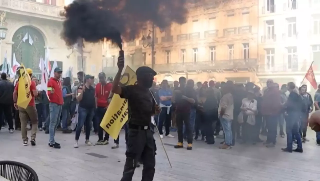 Францияда шарап өндірушілер бас көтерді