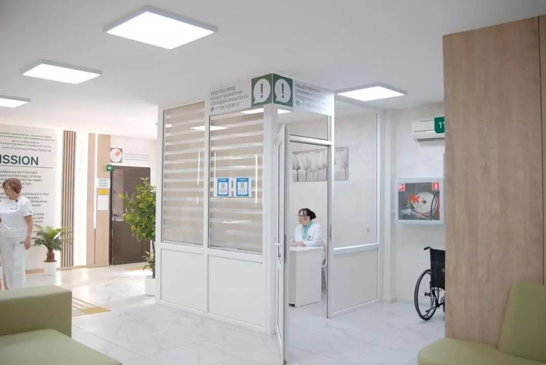 В поликлиниках страны открыто 660 отделений неотложной помощи