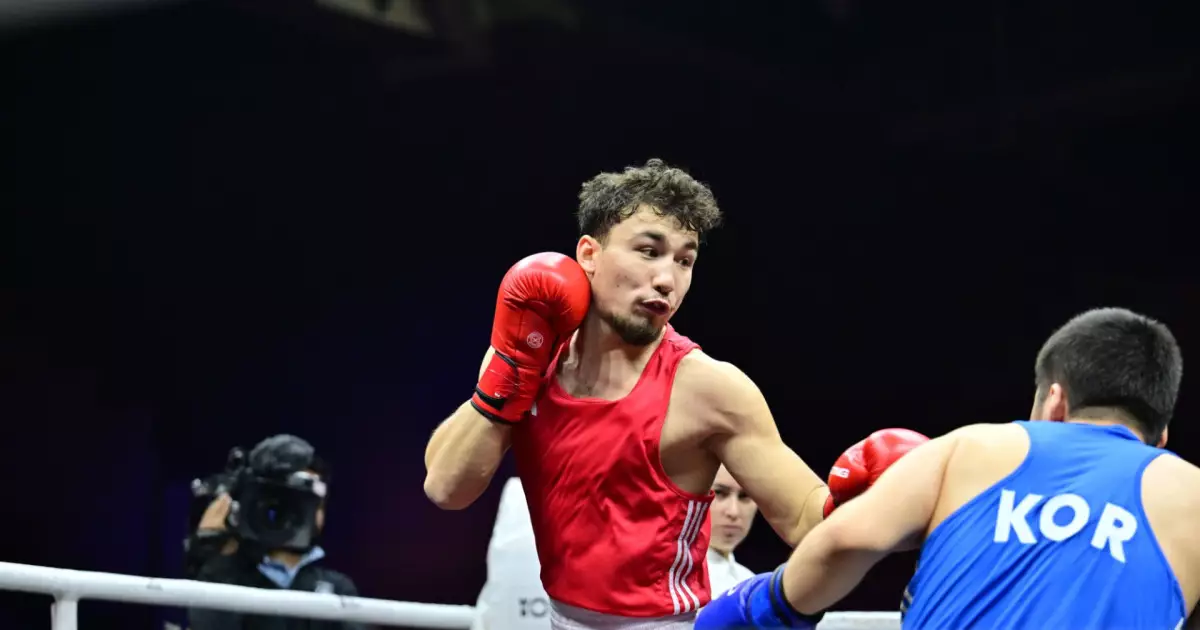   Боксшы Санжарәлі Бегалиев Әлем кубогының жартылай финалына өтті   