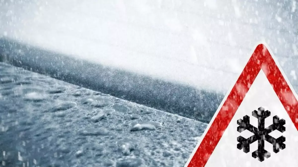 Порывы до 30 м/с и низовая метель: в Казахстане объявлен шторм