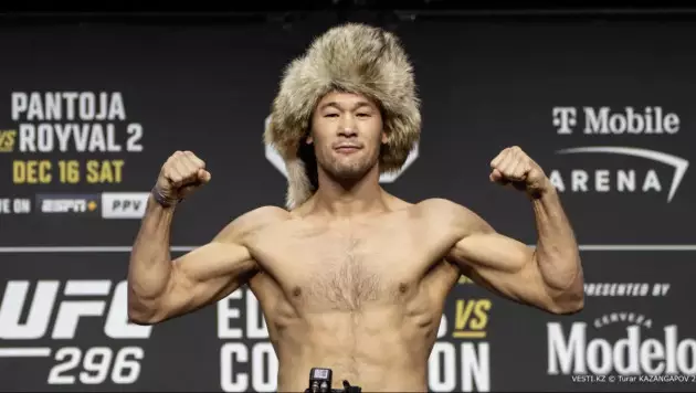 Рахмонову предложили бой с Махачевым за титул UFC