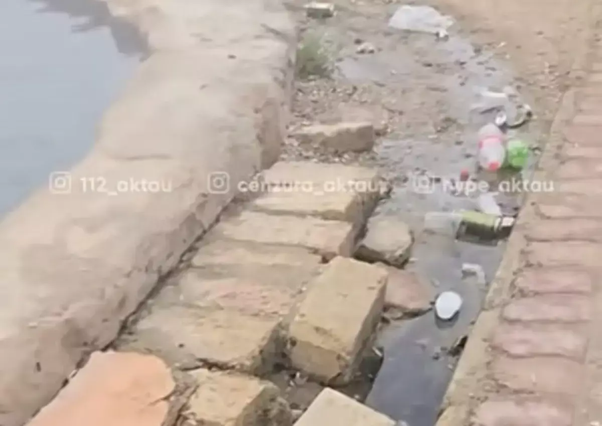 Хуже, чем на свалке: житель Мангистау показал удручающее состояние горячего источника - новости на Lada.kz 16.11.2025