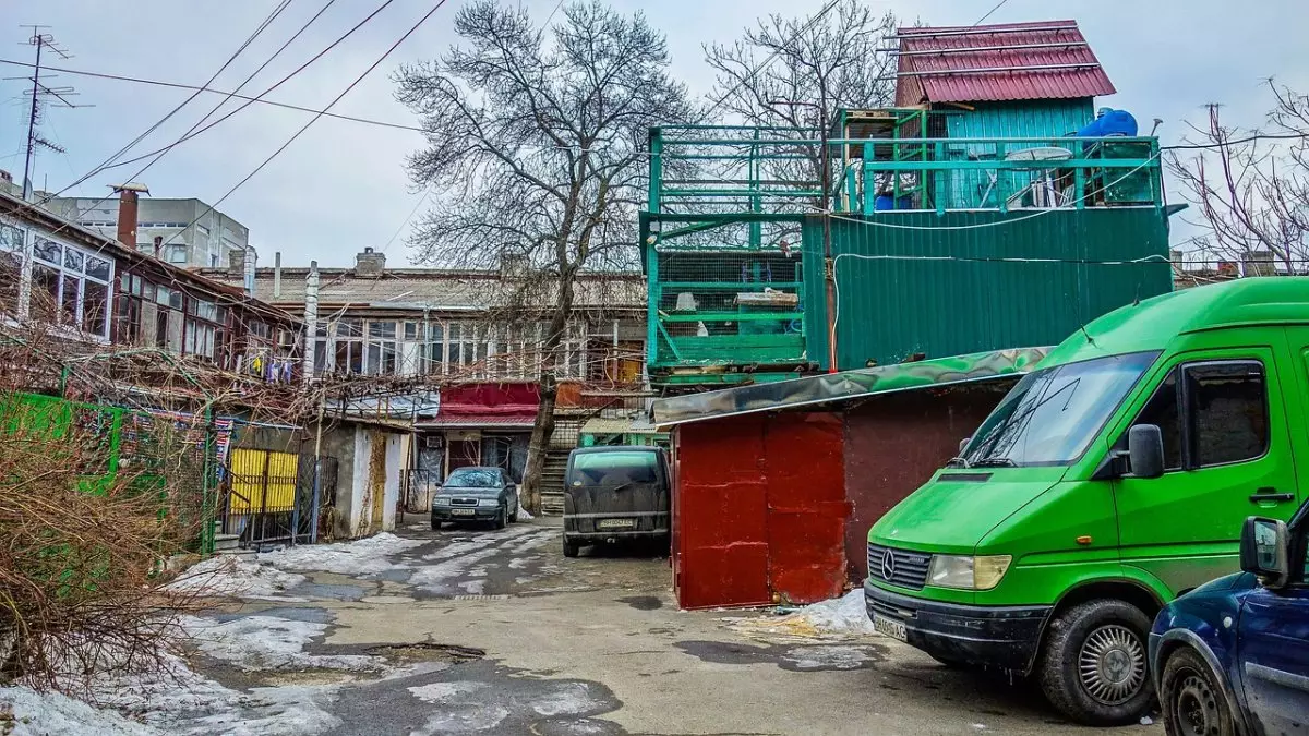 Мужчина скончался от переохлаждения во дворе дома в Акмолинской области