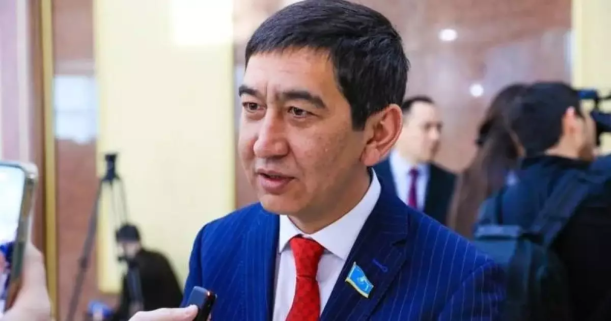  “Егер Министр мен орынбасары әскерде болса, ешқандай былық болмас еді” - Ринат Зайытов 