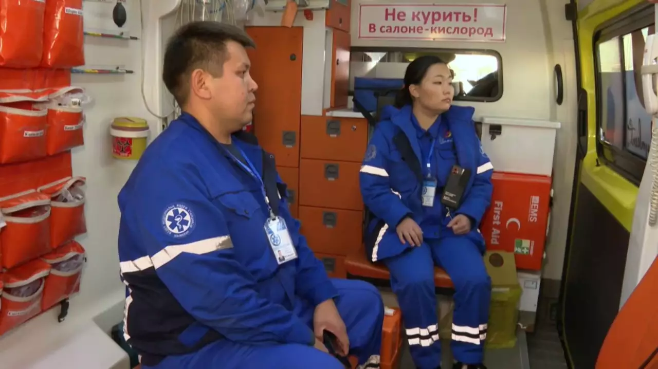 Шымкентте фельдшерлер видеожетон тағып жүреді