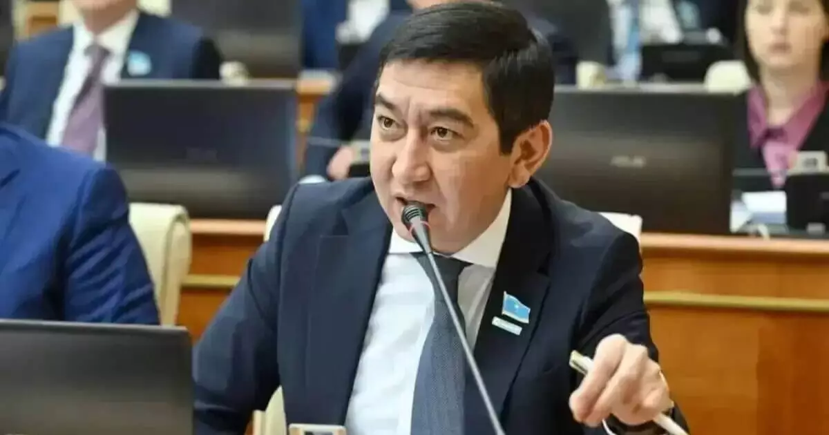  `Шенділердің баласы әскерге барса, мұндай былық болмайтын еді` – Ринат Зайыт өткір мәлімдеме жасады (ВИДЕО) 