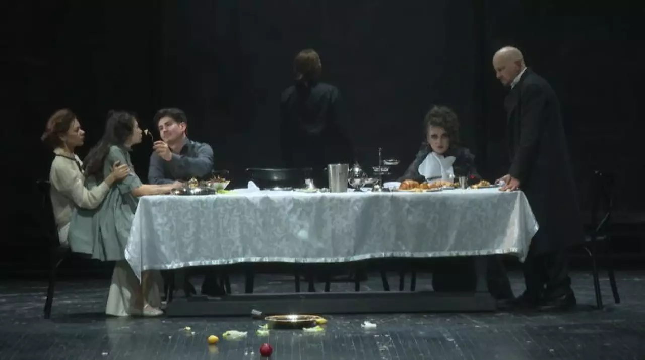 Горьковский театр открыл двери для артистов с особыми потребностями