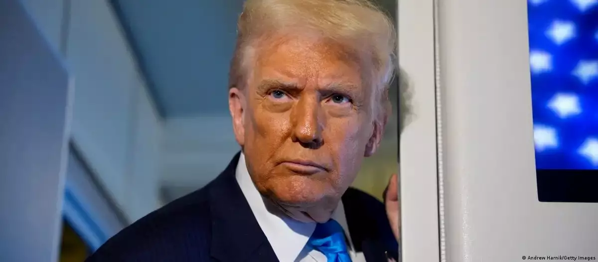 Трамп вновь пригрозил санкциями торговым партнерам РФ