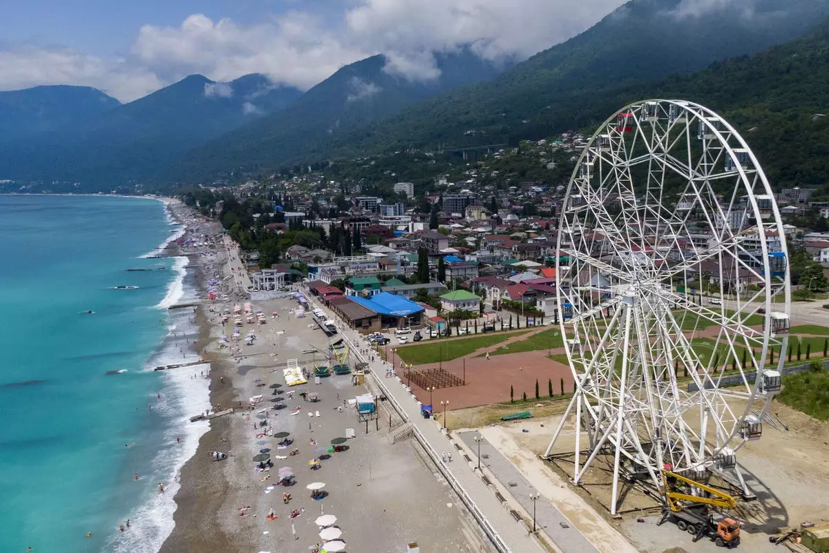 Турция, Абхазия и Казахстан станут главными направлениями для отдыха россиян в 2025 году.