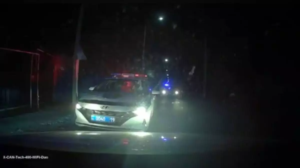Погоню за подростком за рулем внедорожника устроила полиция в Талдыкоргане