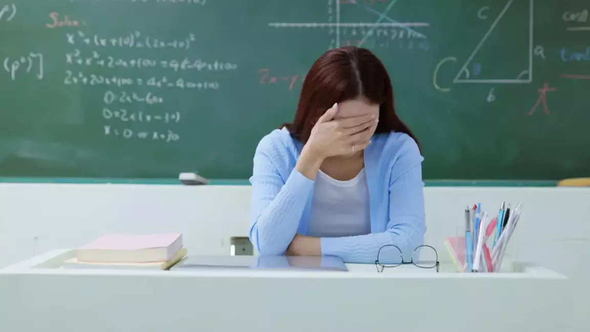 Ақтөбеде мұғалімдер өз-өзін өртеп жіберетінін айтып, үндеу жасады