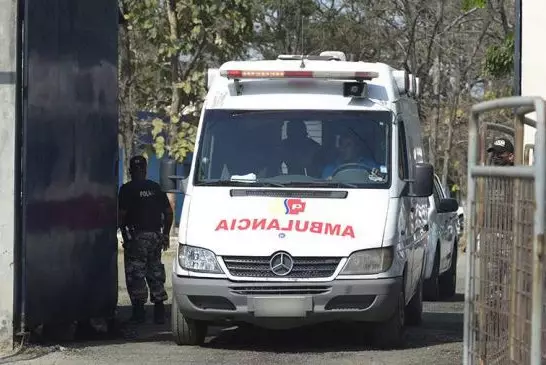 Автобус сорвался в овраг в Эквадоре: 13 погибших