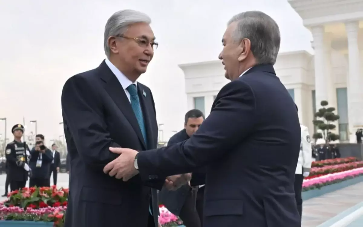 Казахстан и Узбекистан выводят отношения на новый стратегический уровень