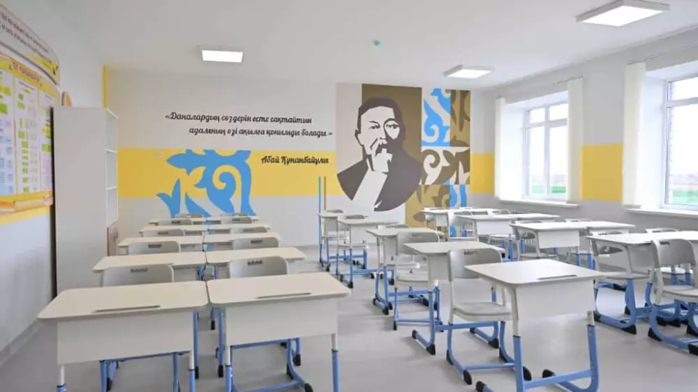 В области Абай рассказали, как решают проблему с дефицитом школьных мест 