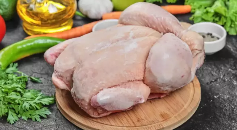 20 тонн мяса птицы пытались незаконно ввезти в Казахстан из России