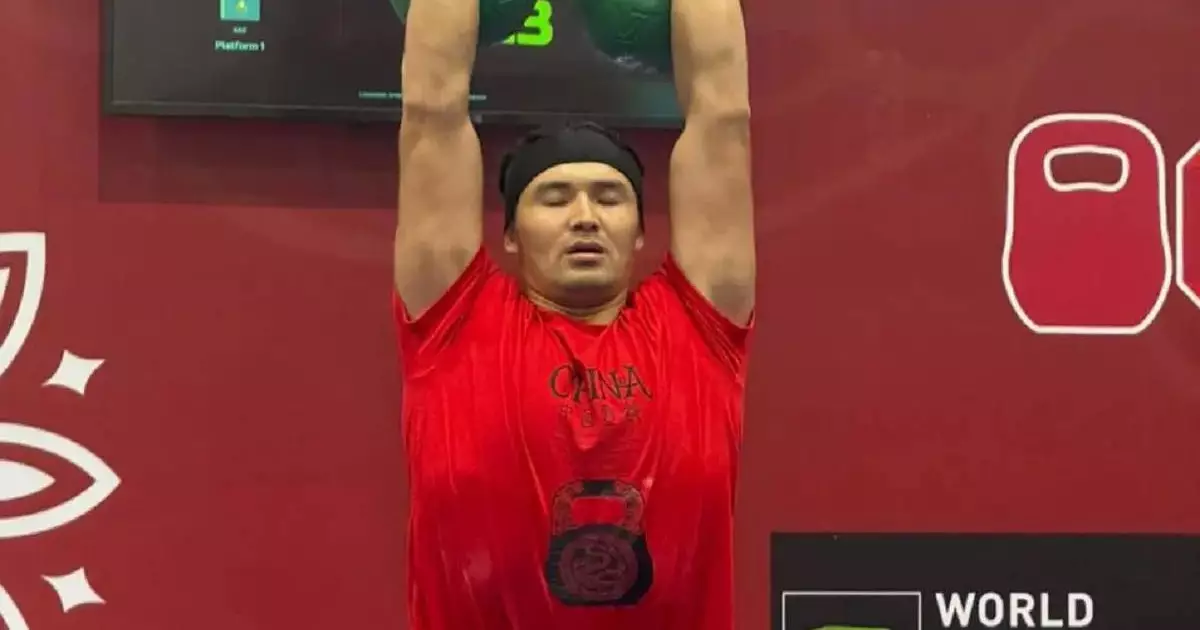  Маңғыстаулық спортшылар гір тасын көтеруден әлем чемпионы атанды 