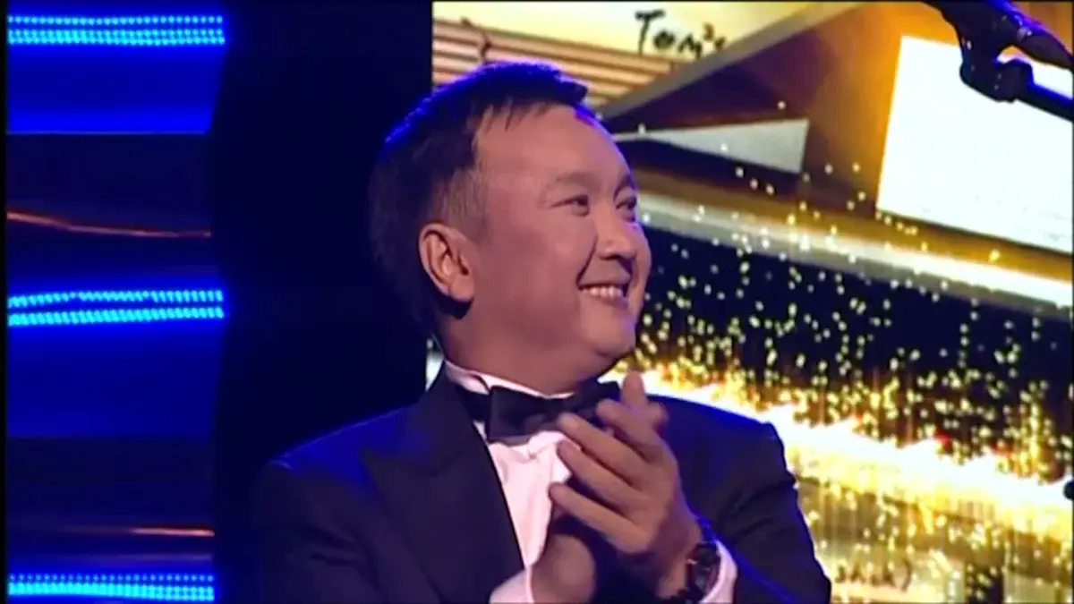 Заңгер Арман Дүйсеновтің отбасындағы мәселені өз қолына алғанын айтты