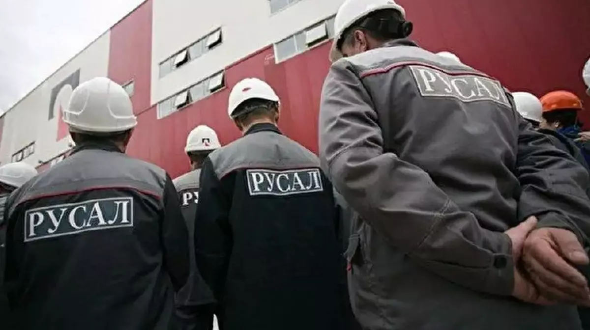 Крупнейший кремниевый завод России остановит производство с 1 января