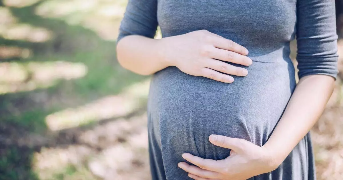  Мектептің 35 жастағы мұғалімі өзінің оқушысынан жүкті болып қалды 