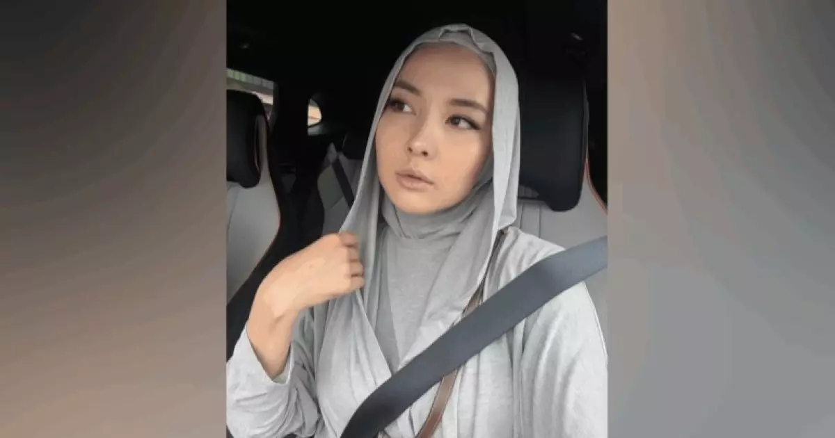  `Өз-өзіммен ұзақ күрестім`: Әнші Айдана Меденова хиджабын шешті ме? (ФОТО) 