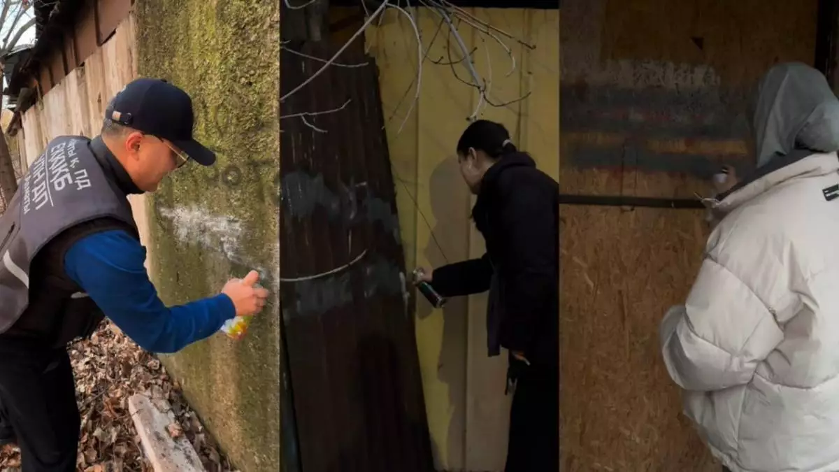 Более 200 наркореклам удалили за день в одном районе Алматы