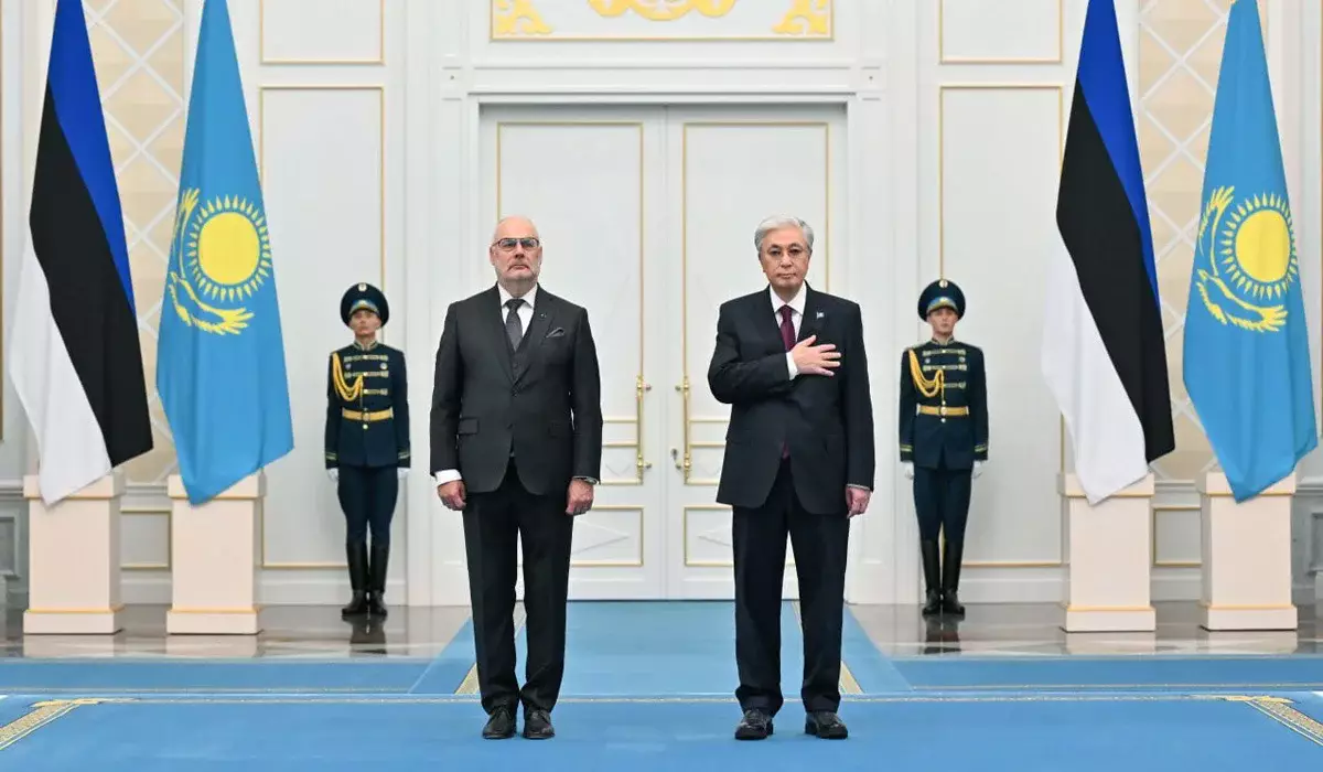 Токаев встретил президента Эстонии в Акорде